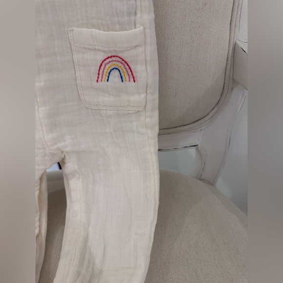 🤍 6~12 Mth Muslin Cotton Baby Romper with Embroidered Accents NWT - Picture 8 of 9